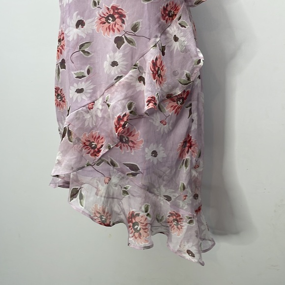 PrettyLittleThing Dress Lilac Floral Print Ruffle Asymmentric - Picture 3 of 6